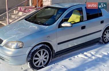 Седан Opel Astra 2004 в Збараже