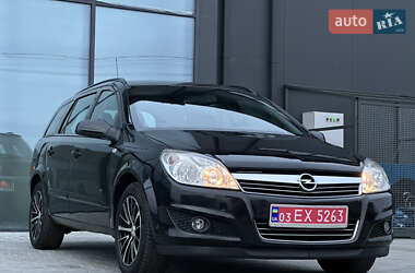 Універсал Opel Astra 2007 в Луцьку