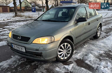 Седан Opel Astra 2006 в Чернігові