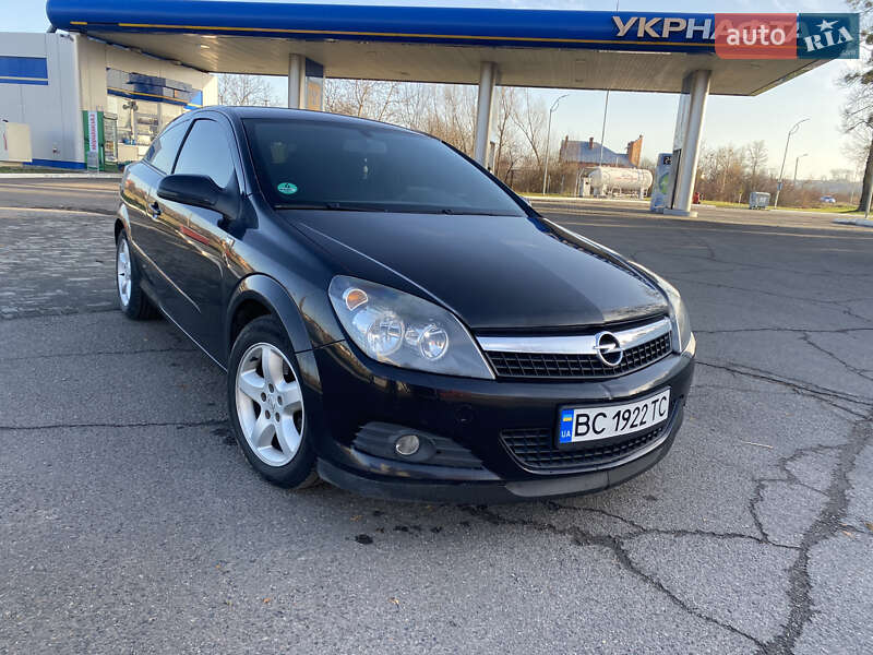 Хэтчбек Opel Astra 2008 в Львове