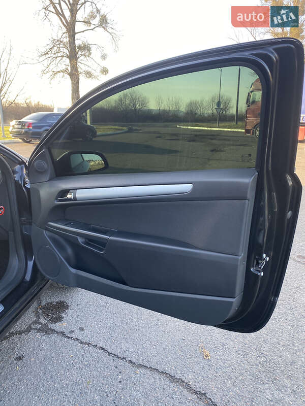 Хэтчбек Opel Astra 2008 в Львове