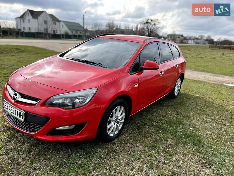 Универсал Opel Astra 2015 в Хмельницком
