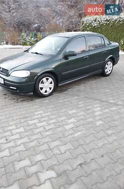 Седан Opel Astra 2003 в Турке