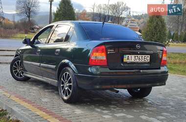 Седан Opel Astra 2003 в Турке