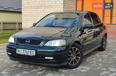 Седан Opel Astra 2003 в Турке