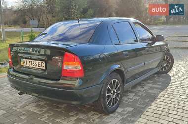 Седан Opel Astra 2003 в Турке