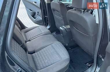 Универсал Opel Astra 2013 в 