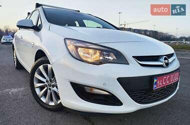 Универсал Opel Astra 2014 в Львове