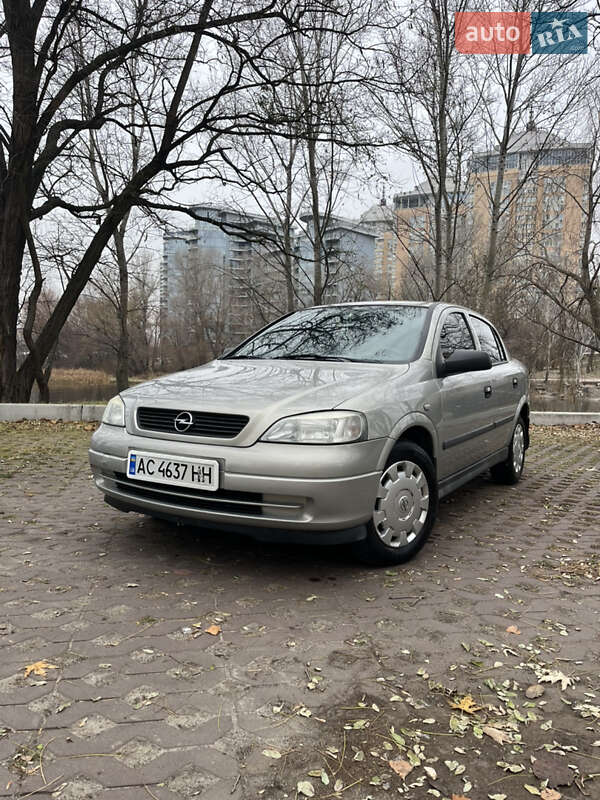 Седан Opel Astra 2008 в Києві