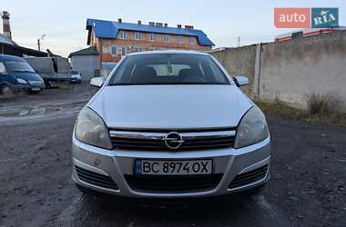 Хэтчбек Opel Astra 2004 в Дрогобыче