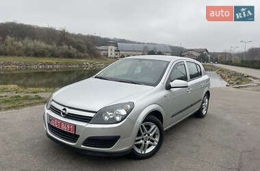 Хэтчбек Opel Astra 2005 в Днепре