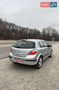 Хэтчбек Opel Astra 2005 в Днепре