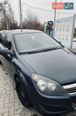 Універсал Opel Astra 2009 в Черкасах