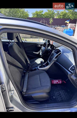 Універсал Opel Astra 2010 в 