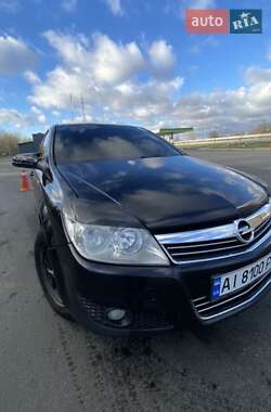 Хэтчбек Opel Astra 2007 в Киеве