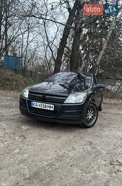 Хэтчбек Opel Astra 2005 в Киеве