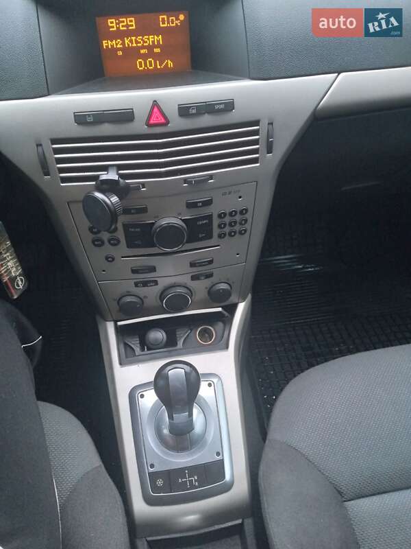 Универсал Opel Astra 2007 в Бородянке