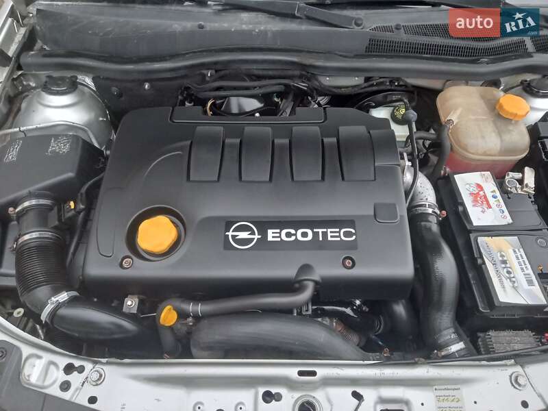 Универсал Opel Astra 2008 в Галиче