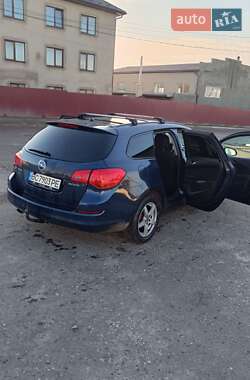 Универсал Opel Astra 2011 в Золочеве