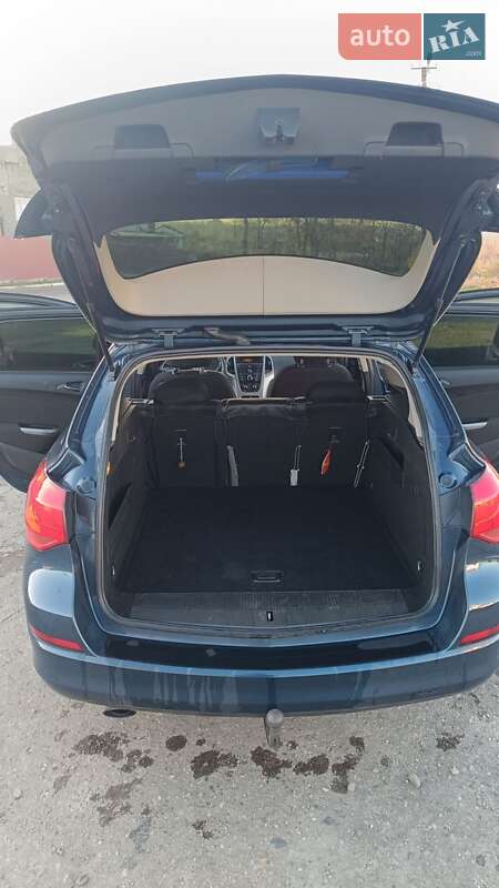 Универсал Opel Astra 2011 в Золочеве