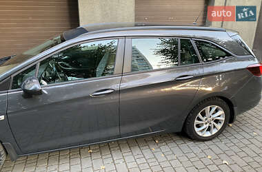 Универсал Opel Astra 2016 в 
