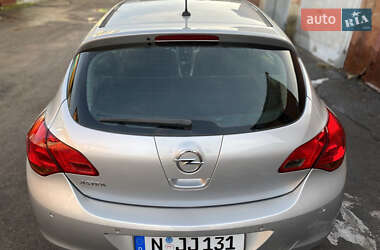 Хетчбек Opel Astra 2010 в Умані