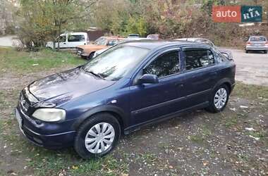 Хэтчбек Opel Astra 1998 в 
