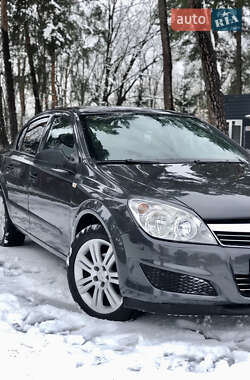 Седан Opel Astra 2011 в Вінниці