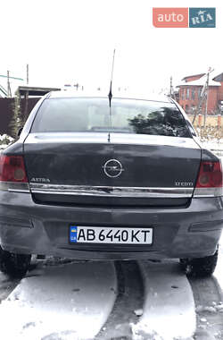 Седан Opel Astra 2011 в Вінниці