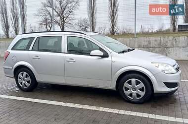 Универсал Opel Astra 2009 в Южноукраинске