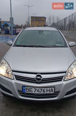 Универсал Opel Astra 2009 в Южноукраинске