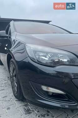 Универсал Opel Astra 2014 в Львове