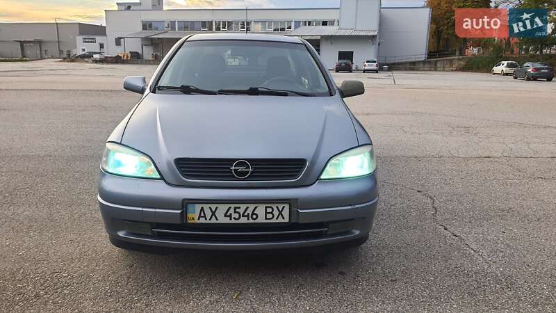 Седан Opel Astra 2008 в Хмельницком фото 2 Седан Opel Astra 2008 в Хмельницком