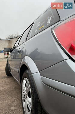 Универсал Opel Astra 2005 в 
