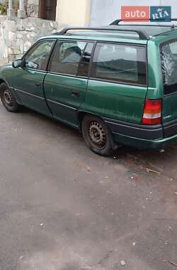 Универсал Opel Astra 1996 в Киеве