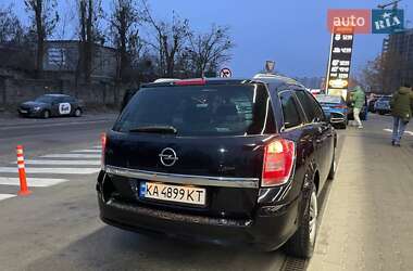 Универсал Opel Astra 2009 в Киеве