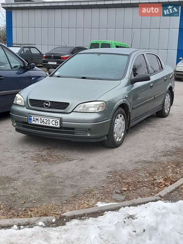 Седан Opel Astra 2008 в Бердичеві