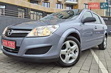 Універсал Opel Astra 2009 в Луцьку