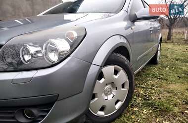 Універсал Opel Astra 2006 в Івано-Франківську