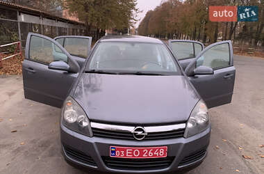 Хетчбек Opel Astra 2005 в Лохвиці