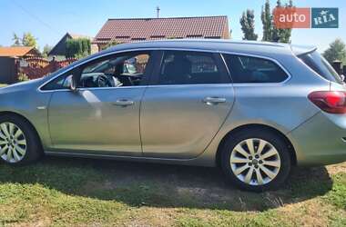 Универсал Opel Astra 2011 в 