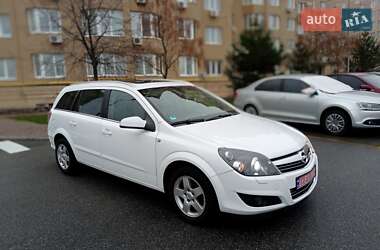 Универсал Opel Astra 2009 в Киеве