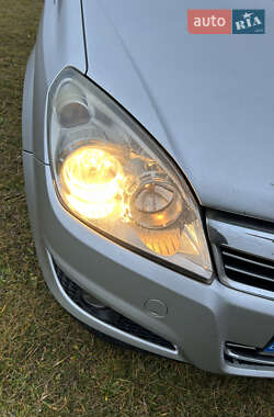Универсал Opel Astra 2008 в 