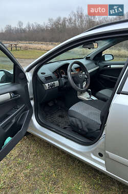 Универсал Opel Astra 2008 в 