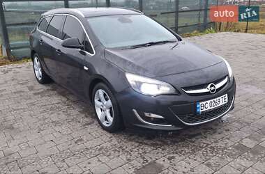 Універсал Opel Astra 2015 в Львові