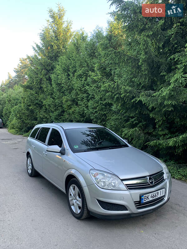 Opel Astra 2009