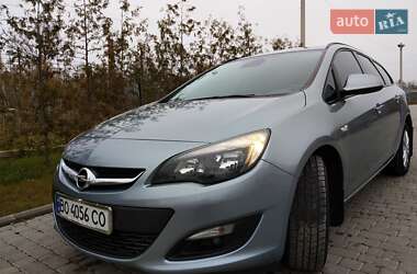 Универсал Opel Astra 2014 в Борщеве