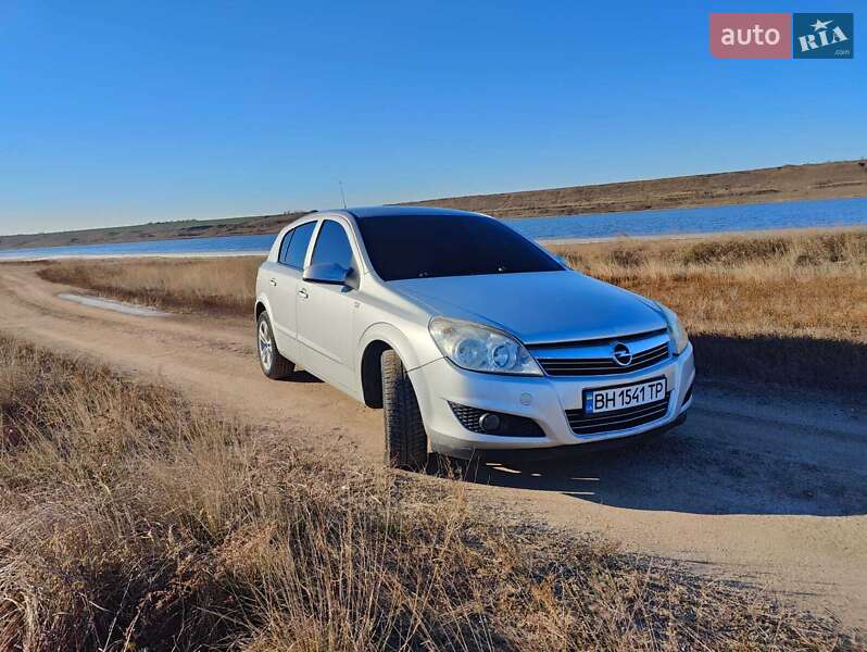 Opel Astra 2008