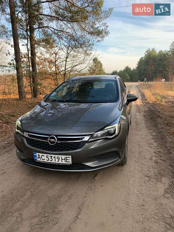 Opel Astra 2016