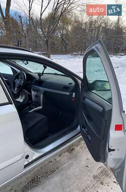 Универсал Opel Astra 2009 в 